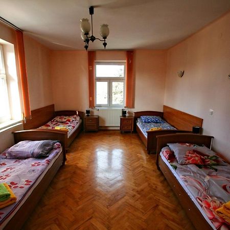 "Aleksandrowka" Restauracja I Noclegi Horyniec Exteriér fotografie