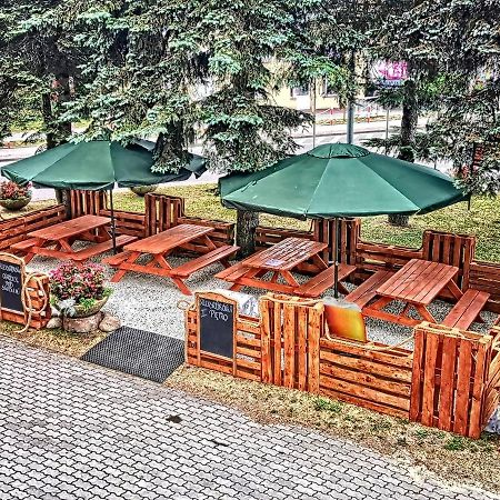 "Aleksandrowka" Restauracja I Noclegi Horyniec Exteriér fotografie